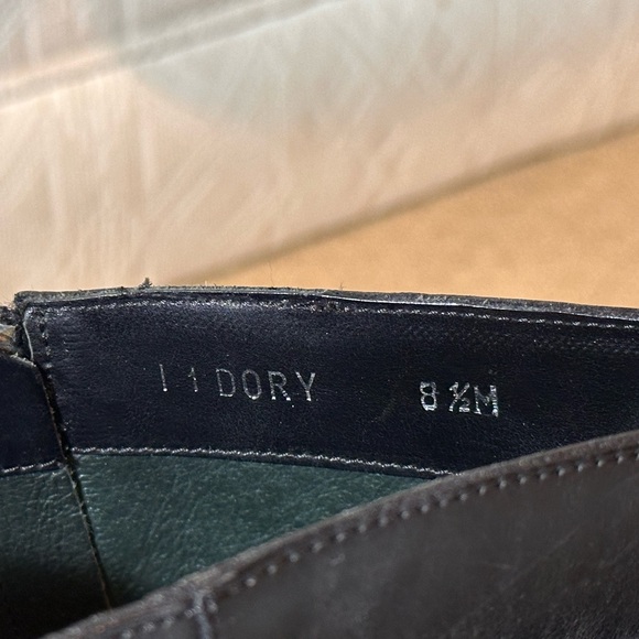 Donald Pliner Black Leather Boots with Silver Buckles and Peace Sign Size 8.5 - Picture 4 of 4